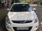 Bán Hyundai i20 1.4 AT năm sản xuất 2011, màu trắng, nhập khẩu, còn rất đẹp