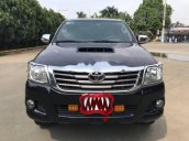 Cần bán lại xe Toyota Hilux năm sản xuất 2013, màu đen như mới 