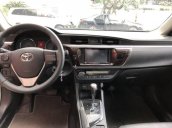 Cần bán gấp Toyota Corolla altis đời 2017, màu trắng số tự động