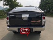 Cần bán lại xe Toyota Hilux năm sản xuất 2013, màu đen như mới 