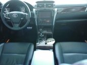 Cần bán Toyota Camry 2.5Q sản xuất 2016, màu đen