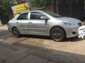 Cần bán lại xe cũ Toyota Vios E năm 2011, màu bạc