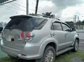 Bán Toyota Fortuner 2012, màu bạc giá cạnh tranh