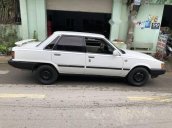 Cần bán xe Toyota Camry năm sản xuất 1983, màu trắng giá cạnh tranh