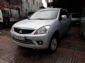 Xe Mitsubishi Zinger năm sản xuất 2009, màu bạc