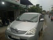 Cần bán lại xe Toyota Innova năm 2011, màu bạc số sàn, giá chỉ 485 triệu