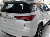 Bán xe Toyota Fortuner 2018 số sàn, máy dầu, giao liền, đủ màu, trả góp từ 350tr