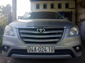 Bán ô tô Toyota Innova đời 2015, màu bạc xe gia đình giá cạnh tranh