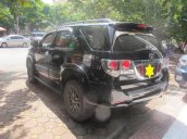 Bán xe Toyota Fortuner 2.5G đời 2015, màu đen số sàn