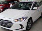 Bán Hyundai Elantra đời 2018, màu trắng