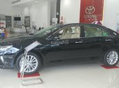 Bán Toyota Camry 2.0 E đời 2018, màu đen giao liền, góp từ 300tr