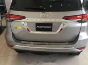 Bán xe Toyota Fortuner 2.4G 4x2 MT năm 2018, màu xám