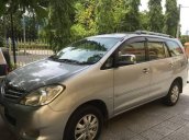 Bán ô tô Toyota Innova đời 2009, màu vàng, số sàn, 390 triệu