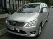 Cần bán Toyota Innova V AT sản xuất 2012, màu bạc 