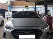 Cần bán Hyundai Elantra GLS 1.6MT đời 2017, màu bạc số sàn 