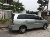 Cần bán gấp Toyota Innova năm sản xuất 2010, màu bạc giá cạnh tranh