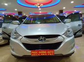 Cần bán gấp Hyundai Tucson sản xuất năm 2011, màu bạc, xe nhập chính chủ