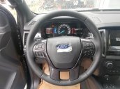 Bán Ford Everest 2.0 Biturbo 2018 mới 100% màu đỏ mận, giá tốt, hỗ trợ trả góp lãi suất cố định trong 3 năm