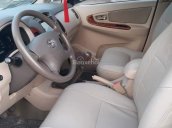 Bán xe Toyota Innova sản xuất 2007, màu bạc