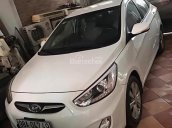 Cần bán lại xe Hyundai Accent 1.4 AT sản xuất năm 2013, màu trắng 
