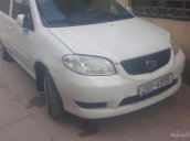 Xe Toyota Vios năm 2004, màu trắng chính chủ