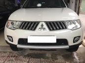 Bán Mitsubishi Pajero Sport AT năm 2014, màu trắng như mới 