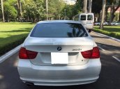 Gia đình cần bán BMW 320i trùm mền ít đi, sản xuất 2010, màu trắng