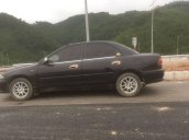 Cần bán gấp Mazda 323 sản xuất năm 2001, màu đen, 105 triệu