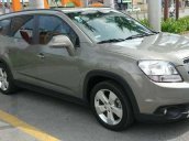 Cần bán xe Chevrolet Orlando màu vàng nâu, số sàn, chạy 16.000 km