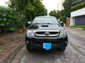 Tôi cần bán xe Hilux 3.0, sản xuất năm 2010, máy dầu 2 cầu