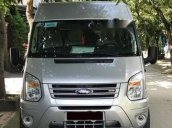 Bán nhanh xe Ford Transit 2016 số sàn máy dầu, màu bạc