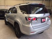 Xe Toyota Fortuner sản xuất năm 2016, giá 935tr