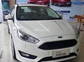 Cần bán xe Ford Focus năm sản xuất 2018, màu trắng
