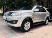 Bán xe Toyota Fortuner V 2.7 4x4 AT năm 2014, màu bạc