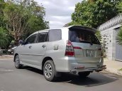 Cần bán Toyota Innova 2015, màu bạc xe gia đình, 650tr