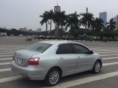 Bán xe Toyota Vios sản xuất 2011, màu bạc