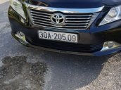 Cần bán lại xe Toyota Camry 2.0 AT sản xuất năm 2014, màu đen 