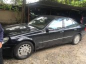 Cần bán xe cũ Mercedes AT đời 2004, màu đen