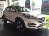 Bán Hyundai Tucson năm 2018, màu trắng, giá tốt