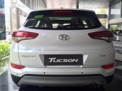 Bán Hyundai Tucson năm 2018, màu trắng, giá tốt