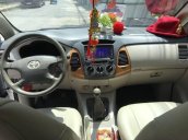 Cần bán lại xe Toyota Innova 2012, màu bạc  