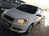 Cần bán gấp Chevrolet Aveo MT sản xuất năm 2017, màu trắng, khung sườn chắc chắn