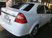 Cần bán gấp Chevrolet Aveo MT sản xuất năm 2017, màu trắng, khung sườn chắc chắn