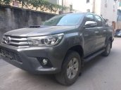 Bán xe Toyota Hilux đời 2016, màu xám số tự động