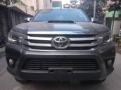 Bán xe Toyota Hilux đời 2016, màu xám số tự động