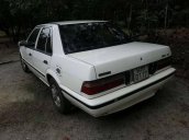 Cần bán Nissan Bluebird 1989, màu trắng, máy rất êm