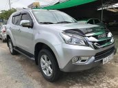 Bán xe Isuzu mu-X năm 2016, màu bạc, nhập khẩu  