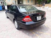 Bán xe Mercedes sản xuất năm 2004, màu đen 