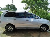 Cần bán Toyota Innova E năm sản xuất 2008, màu bạc chính chủ 