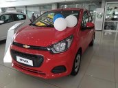 Bán ô tô Chevrolet Spark 1.2 LS MT năm 2018, màu đỏ